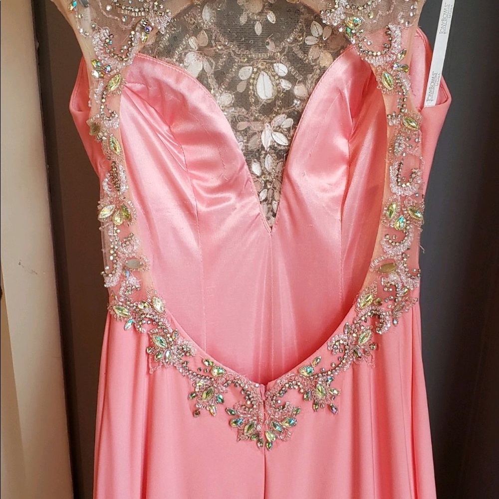 Cleaning out closet - Picture 3 of 3